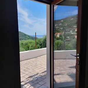 Macaja Appartamento Varazze